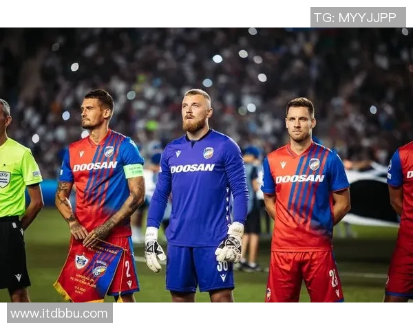 足球明星皮尔森的职业生涯成就与精彩瞬间全解析